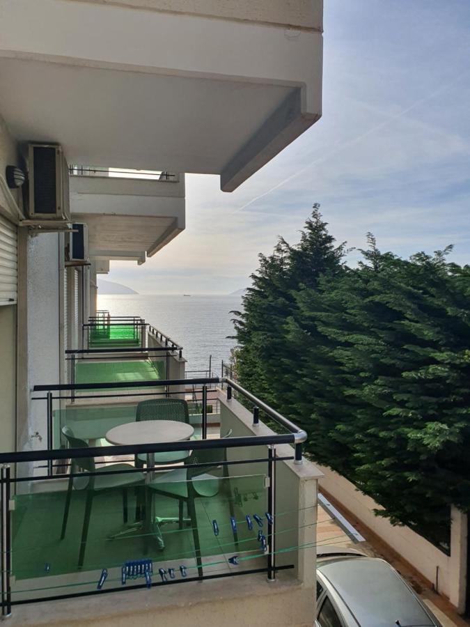 Deni Apartment Vlorë Buitenkant foto