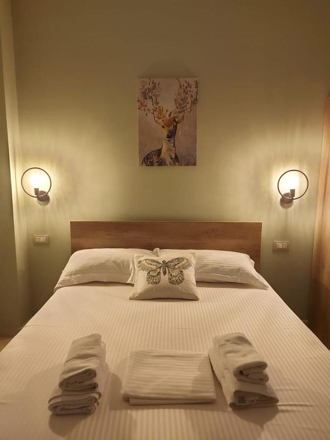 Deni Apartment Vlorë Buitenkant foto