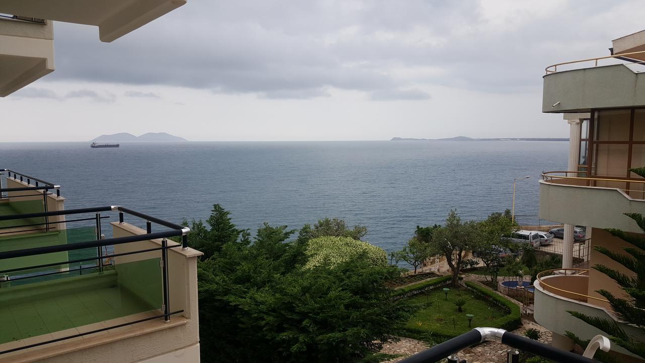 Deni Apartment Vlorë Buitenkant foto